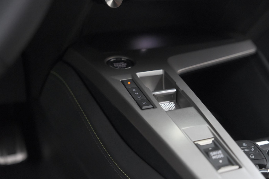 Peugeot 408 1.2 Hybrid 136 e-DCS6 GT | 360 Camera | Adaptieve Cruise Control | Elektronische Kofferklep | Apple Carplay