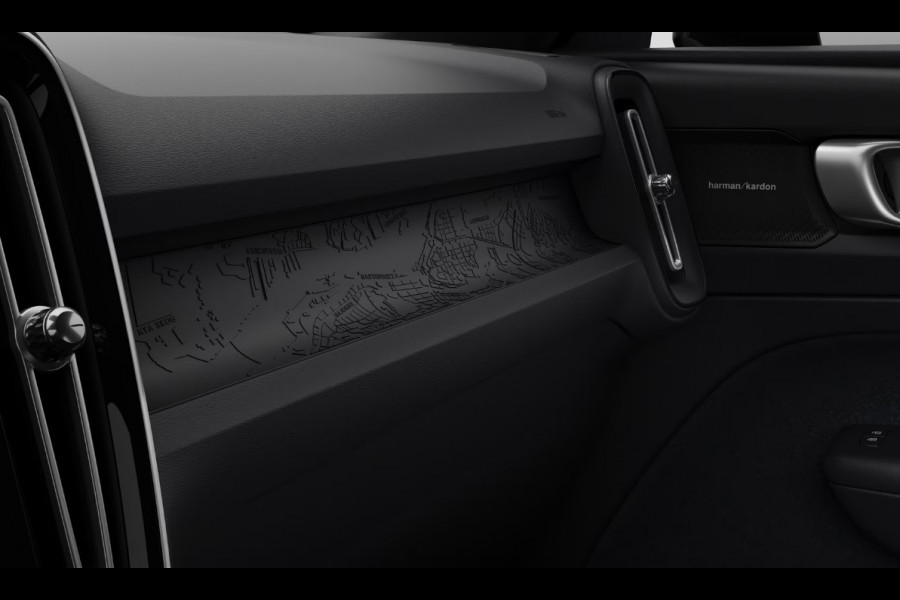 Volvo EX40 Single Motor Extended Range Plus Black Ed. 82 kWh Harman Kardon audio/ Adaptive cruise control/ Pilot assist/ Google Services/ Elektrisch verstelbare stoelen met geheugen/ Stuurverwarming/ Stoelverwarming voor en achter/ 20" Lichtmetalen velgen