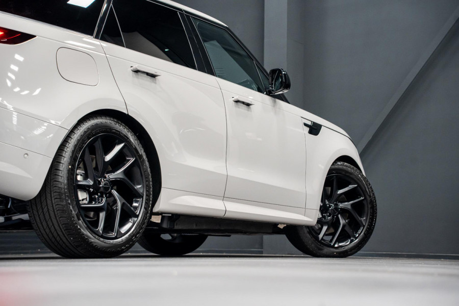 Land Rover Range Rover Sport 3.0 P460e Dynamic SE PHEV *Borasco / Meridian / Panorama / Stoelventilatie / Exterieur-pakket Black / Memory / Surround-view*
