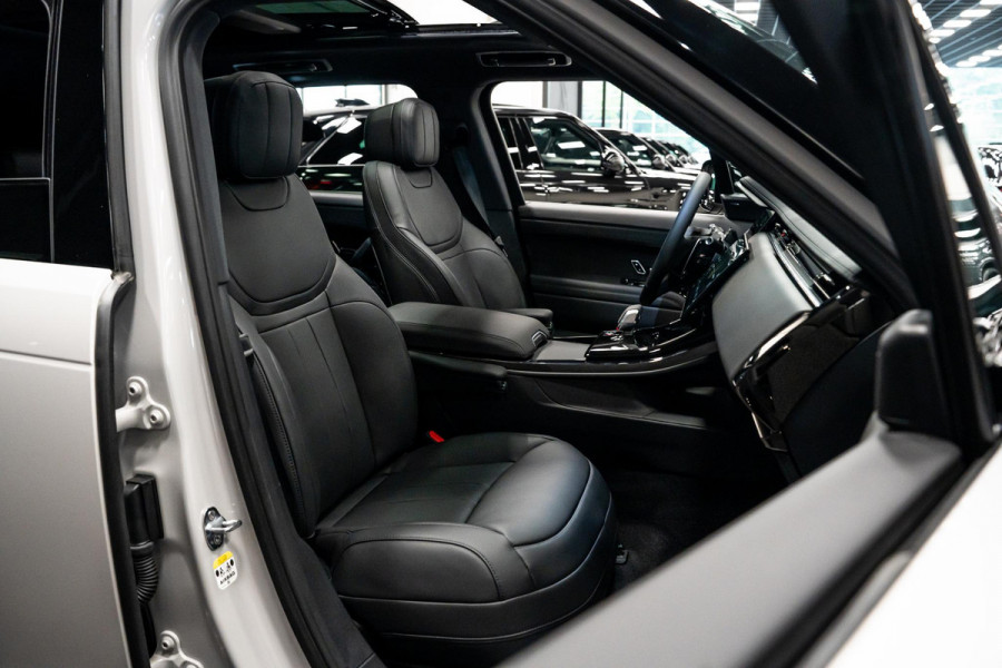 Land Rover Range Rover Sport 3.0 P460e Dynamic SE PHEV *Borasco / Meridian / Panorama / Stoelventilatie / Exterieur-pakket Black / Memory / Surround-view*