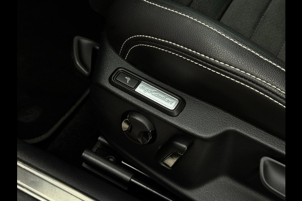 Volkswagen Passat Variant 1.4 TSI PHEV GTE | Trekhaak | IQ Light | Massage | Travel Assist | Dodehoek | Dealer onderhouden