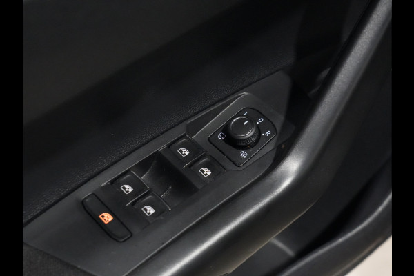 Volkswagen Polo 1.0 TSI 95pk R-Line | Carplay | Acc | Pdc | Led