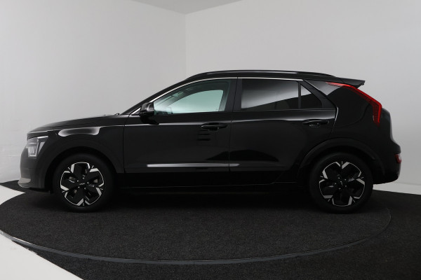 Kia Niro EV DynamicPlusLine 64.8 kWh (PANORAMADAK, TREKHAAK, CAMERA, STOEL/STUUR VERWARMING)