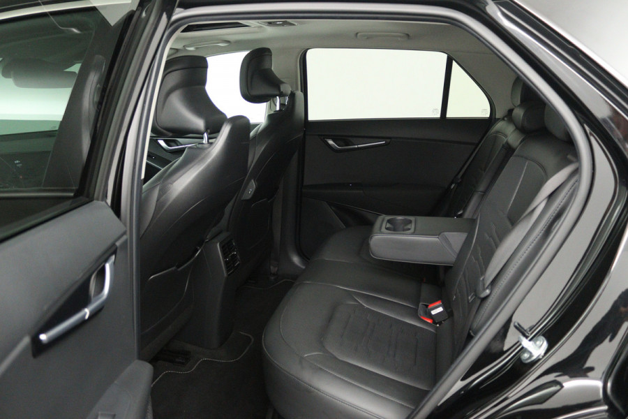 Kia Niro EV DynamicPlusLine 64.8 kWh (PANORAMADAK, TREKHAAK, CAMERA, STOEL/STUUR VERWARMING)