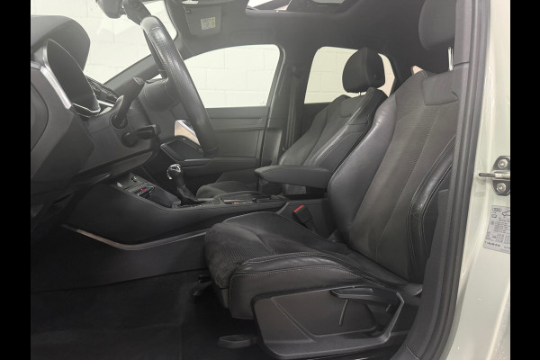 Audi Q3 Sportback 35 TFSI S Edition*Pano*Camera*Stoelverwarming*