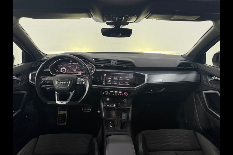 Audi Q3 Sportback 35 TFSI S Edition*Pano*Camera*Stoelverwarming*