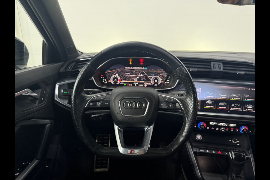 Audi Q3 Sportback 35 TFSI S Edition*Pano*Camera*Stoelverwarming*