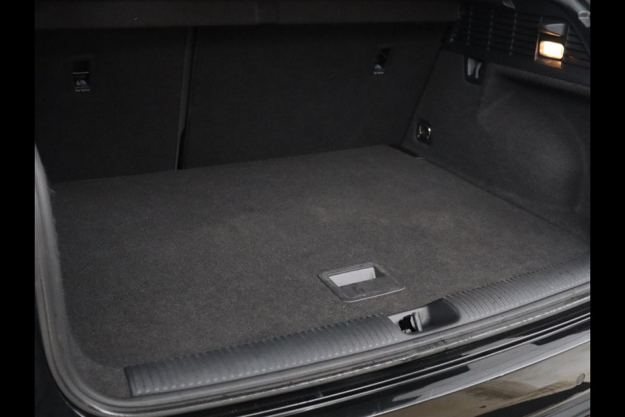 Audi Q2 35 TFSI S Edition | Camera | Navigatie | Stoelverwarming | LED | Apple Carplay | Automaat |