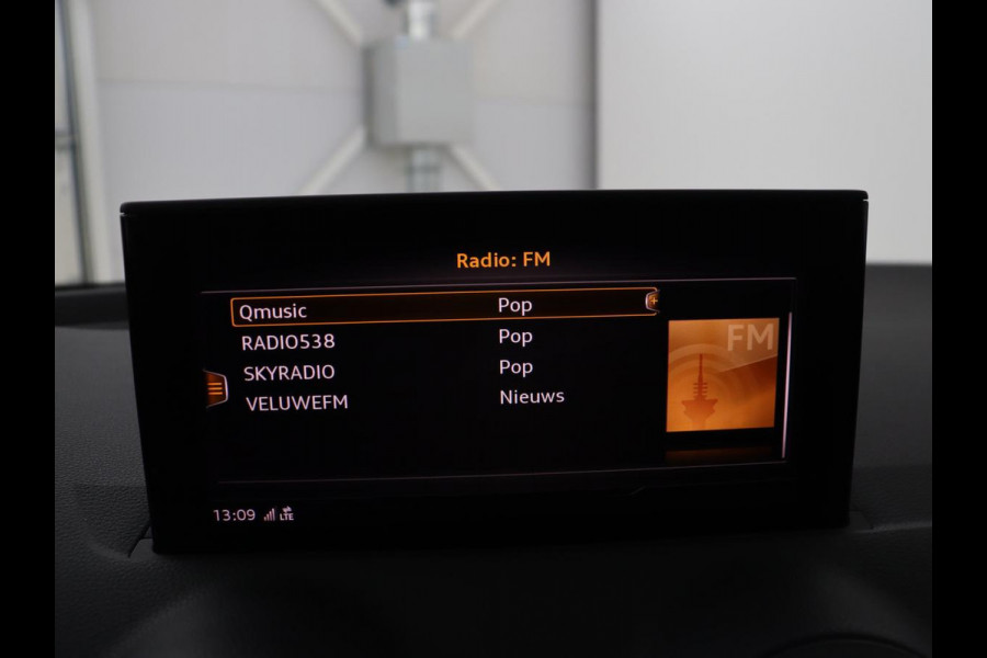 Audi Q2 35 TFSI S Edition | Camera | Navigatie | Stoelverwarming | LED | Apple Carplay | Automaat |