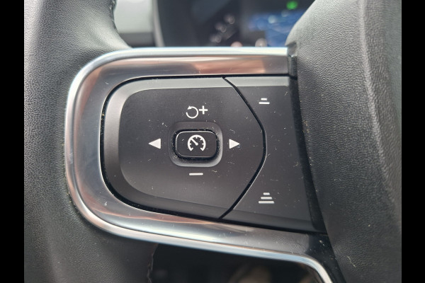 Volvo XC40 SOH 90% Core 69 kWh Carplay Pano Elek.Trekhaak Camera Orig.NL Voll.Onderhouden!