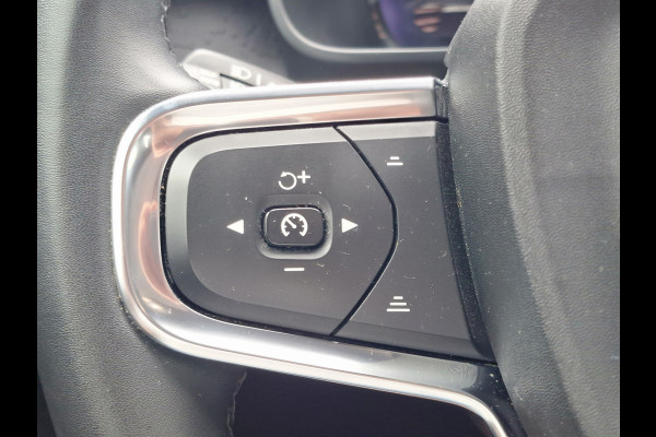 Volvo XC40 SOH 90% Core 69 kWh Carplay Pano Elek.Trekhaak Camera Orig.NL Voll.Onderhouden!