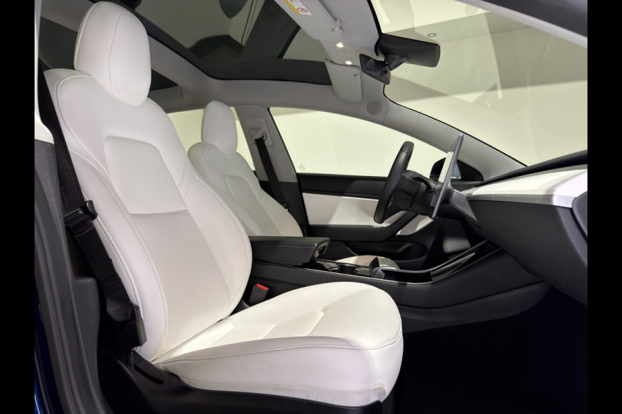 Tesla Model 3 Standard RWD Plus 60 kWh | Premium wit interieur | Trekhaak | ACC | Keurige auto