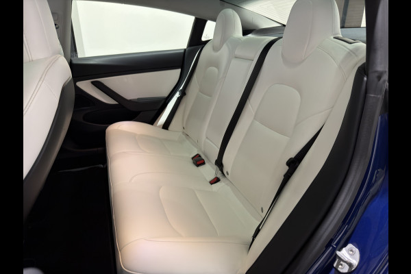 Tesla Model 3 Standard RWD Plus 60 kWh | Premium wit interieur | Trekhaak | ACC | Keurige auto