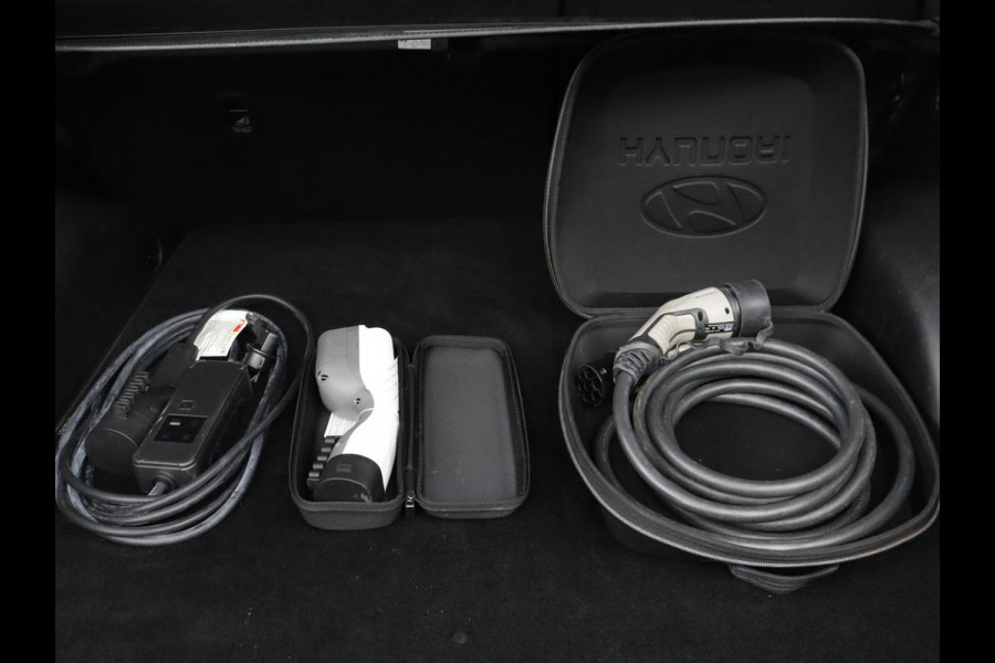 Hyundai IONIQ 5 Connect+ 73kWh | SOH 92,2% | Camera | Trekhaak | LED | Apple Carplay | Stoelverwarming | Bose Sound |