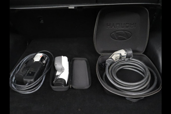 Hyundai IONIQ 5 Connect+ 73kWh | SOH 92,2% | Camera | Trekhaak | LED | Apple Carplay | Stoelverwarming | Bose Sound |