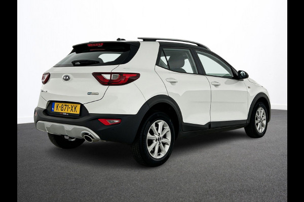 Kia Stonic 1.0 T-GDi 120pk MHEV DynamicLine Auto. Navigatie Apple Carplay/Android Auto Camera Parkeersensoren achter Cruise Control Lichtmetalen velgen Airco