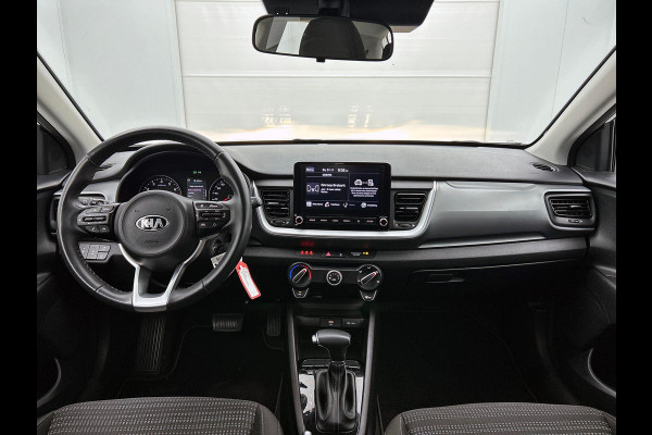 Kia Stonic 1.0 T-GDi 120pk MHEV DynamicLine Auto. Navigatie Apple Carplay/Android Auto Camera Parkeersensoren achter Cruise Control Lichtmetalen velgen Airco