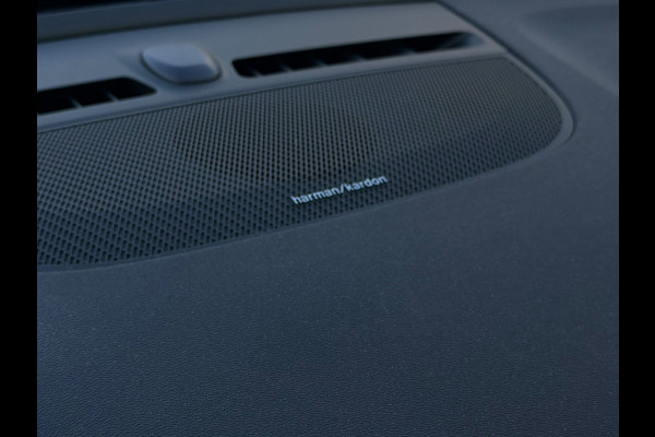 Volvo XC40 Recharge P8 AWD R-Design, panoramadak, electr bedienbare trekhaak, VOL OPTIES, 1 e eigenaar, Origineel NL auto met nap