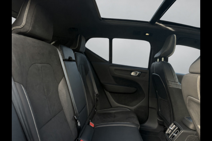 Volvo XC40 Recharge P8 AWD R-Design, panoramadak, electr bedienbare trekhaak, VOL OPTIES, 1 e eigenaar, Origineel NL auto met nap