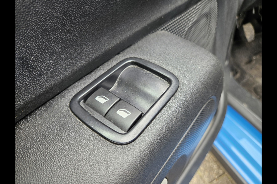 Citroën C3 1.2 PureTech S&S Feel Edition Carplay! Trekhaak! Airco! Cruise Control! Leuke/Nette Auto! Dealer Onderhouden!