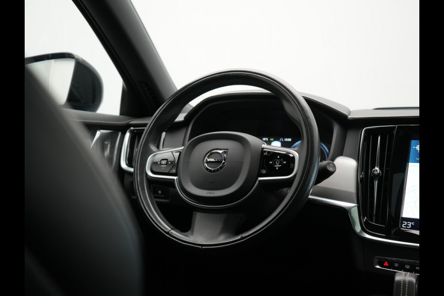 Volvo V90 T8 AWD Twin Engine R-Design Polestar Engineerd PHEV 407pk Dealer O.H. | Trekhaak Af Fabriek | Four C Luchtvering | Panodak | Head Up | Adaptive Cruise | Bowers & Wilkins | 360 Camera | Alcantara Sportstoelen Memory & Verwarmd | Stuur Verwarmd | Apple Carplay |  20"L.M | Plug In Hybrid |