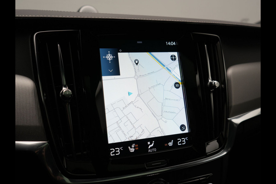 Volvo V90 T8 AWD Twin Engine R-Design Polestar Engineerd PHEV 407pk Dealer O.H. | Trekhaak Af Fabriek | Four C Luchtvering | Panodak | Head Up | Adaptive Cruise | Bowers & Wilkins | 360 Camera | Alcantara Sportstoelen Memory & Verwarmd | Stuur Verwarmd | Apple Carplay |  20"L.M | Plug In Hybrid |