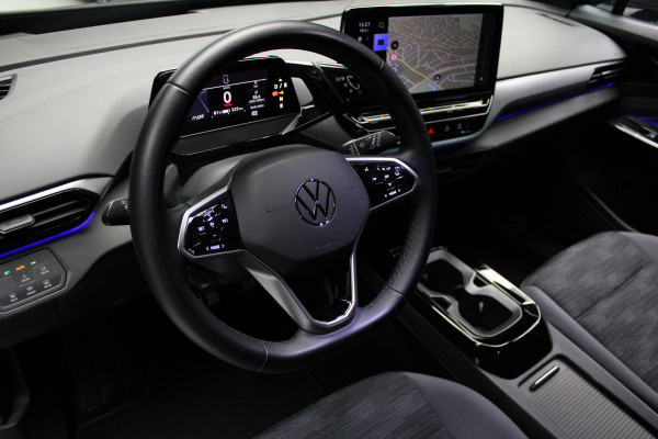 Volkswagen ID.4 Pro Navi HUD ACC Camera Warmtep. Carplay PDC Stuurverwarm. LM velgen Climate (3 zone) Interieur voorverwarming & koeling
