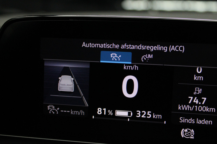 Volkswagen ID.4 Pro Navi HUD ACC Camera Warmtep. Carplay PDC Stuurverwarm. LM velgen Climate (3 zone) Interieur voorverwarming & koeling