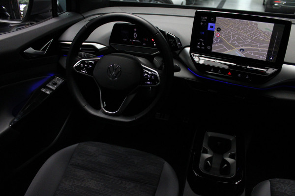 Volkswagen ID.4 Pro Navi HUD ACC Camera Warmtep. Carplay PDC Stuurverwarm. LM velgen Climate (3 zone) Interieur voorverwarming & koeling