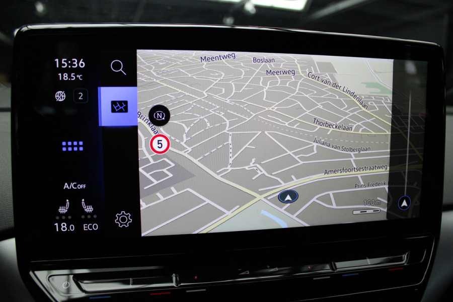 Volkswagen ID.4 Pro Navi HUD ACC Camera Warmtep. Carplay PDC Stuurverwarm. LM velgen Climate (3 zone) Interieur voorverwarming & koeling