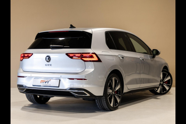 Volkswagen Golf 1.4 eHybrid GTE SOH 90% / 245pk / NAP / Apple CarPlay / Adaptieve cruise control /