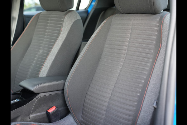 Peugeot e-208 EV Active Pack 50 kWh | Cruise control | DAB | LED | Apple Carplay/Android Auto |