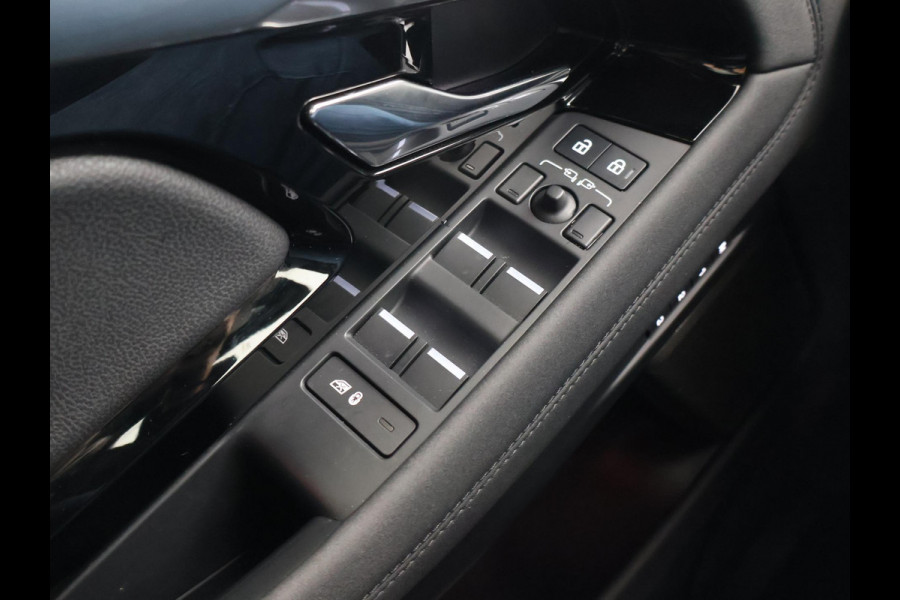 Land Rover Range Rover Evoque 1.5 P300e AWD BRONZE COLLECTION R DYNAMIC + PANORAMA | TREKHAAK | MERIDIAN | 20 INCH