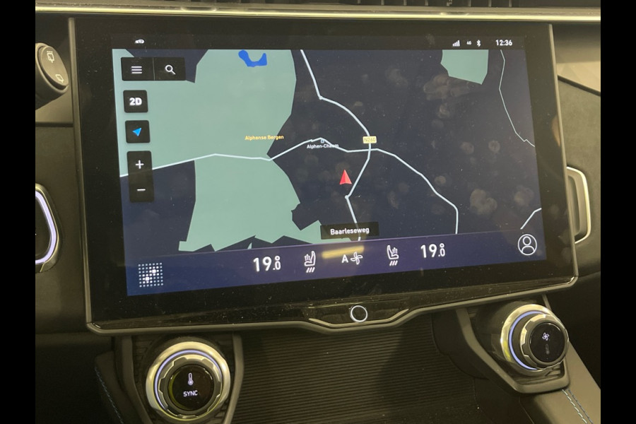 Lynk & Co 01 1.5 262pk Plug-in Pano Trekhaak Stoelverw Adaptive-CC 360° Nav/Cam PHEV