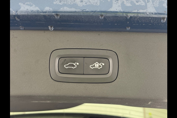 Lynk & Co 01 1.5 262pk Plug-in Pano Trekhaak Stoelverw Adaptive-CC 360° Nav/Cam PHEV