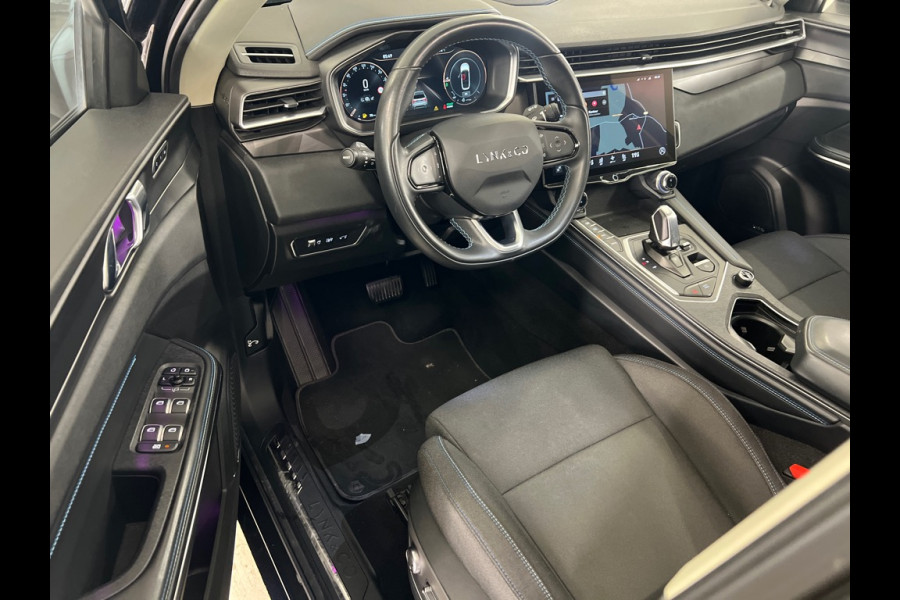 Lynk & Co 01 1.5 262pk Plug-in Pano Trekhaak Stoelverw Adaptive-CC 360° Nav/Cam PHEV