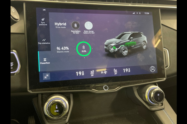 Lynk & Co 01 1.5 262pk Plug-in Pano Trekhaak Stoelverw Adaptive-CC 360° Nav/Cam PHEV