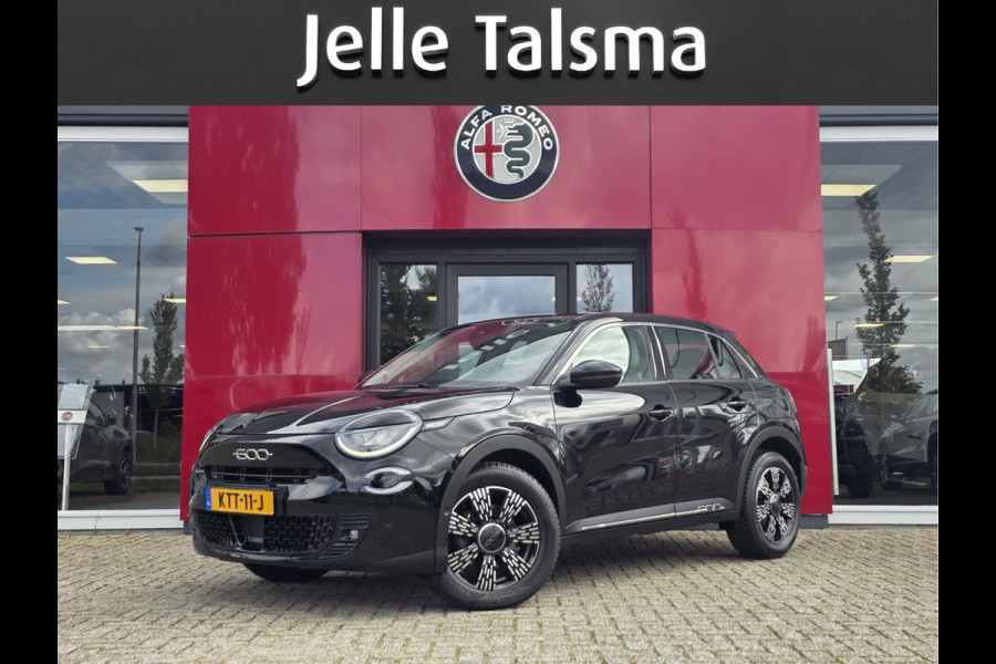 Fiat 600 1.2T 100 Hybrid Urban | LED | CarPlay | Camera \ Style Pack | Winter Pack