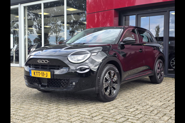 Fiat 600 1.2T 100 Hybrid Urban | LED | CarPlay | Camera \ Style Pack | Winter Pack