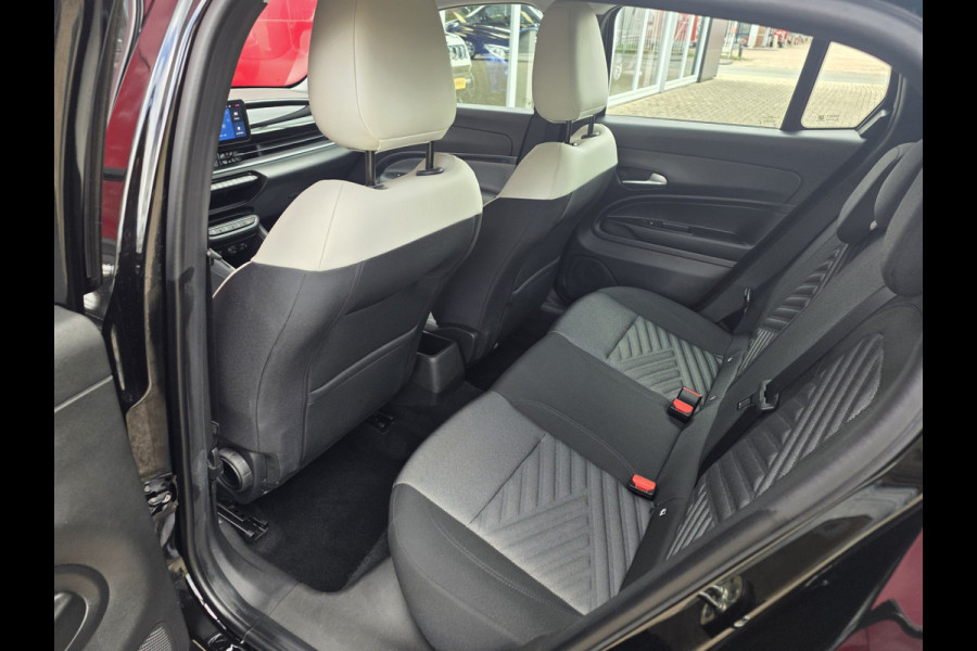 Fiat 600 1.2T 100 Hybrid Urban | LED | CarPlay | Camera \ Style Pack | Winter Pack