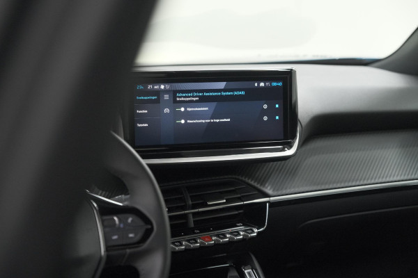 Peugeot e-2008 EV Allure 54 kWh | SOH 97,5% | 11 KW Lader | Apple Carplay | Parkeersensoren
