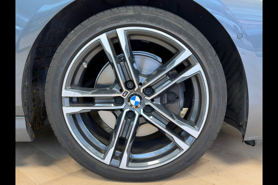 BMW 2 Serie Gran Coupé 218i AUT Executive Edition M-SPORT NAVI CAMERA PDC V+A CARPLAY