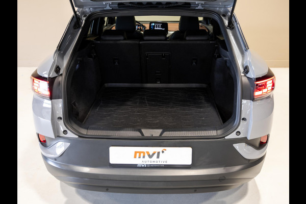 Volkswagen ID.4 Family 77 kWh SOH 92% / 204pk / NAP / Warmtepomp / Panorama dak / Achteruitrij camera / Stoelverwarming /