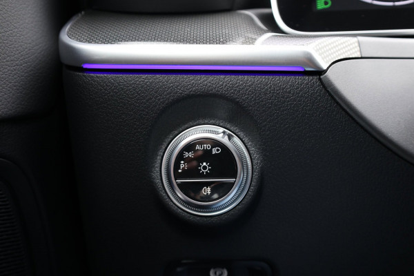 Mercedes-Benz CLE Coupé 200 AMG Line LED/VIRTUAL/SFEER/PANORAMADAK/LEER+S.VERWARMING+MEMORY/CAM/LINE/ACC/ECC/12 MDN GARANTIE!