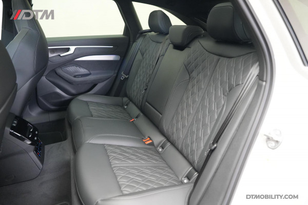 Audi A6 Avant 2.0 e-hybrid Quattro S-Edition | Lage Bijtelling! | Vol Optie! | 4WS | Luchtvering
