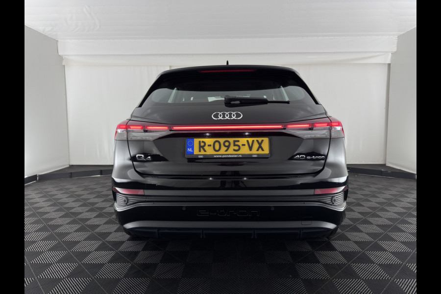 Audi Q4 e-tron 40 S edition 77 kWh (3-Fase-11kW) (INCL.BTW) *HEAT-PUMP | LEATHER-FABRIC | MATRIX-LED | ADAPTIVE-CRUISE | CAMERA | DIGI-COCKPIT | KEYLESS | AMBIENT-LIGHT | AUDI-SOUND | NAVI-FULLMAP | PRIVACY-GLASS | ECC | PDC | 20''ALU*