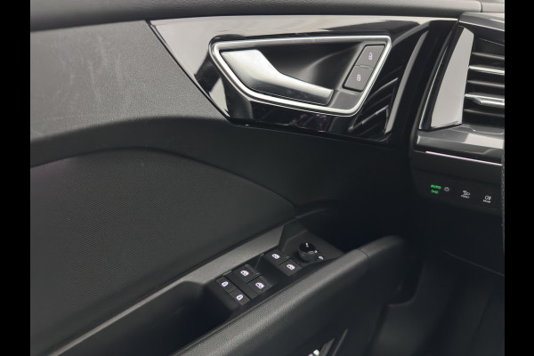 Audi Q4 e-tron 40 S edition 77 kWh (3-Fase-11kW) (INCL.BTW) *HEAT-PUMP | LEATHER-FABRIC | MATRIX-LED | ADAPTIVE-CRUISE | CAMERA | DIGI-COCKPIT | KEYLESS | AMBIENT-LIGHT | AUDI-SOUND | NAVI-FULLMAP | PRIVACY-GLASS | ECC | PDC | 20''ALU*