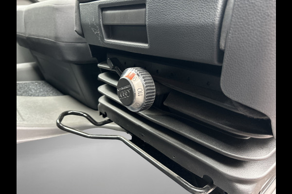 Volkswagen Crafter 35 2.0 TDI L3H2 (L2H1) Black ED. /LED/Luchtgev. stoel/camera/