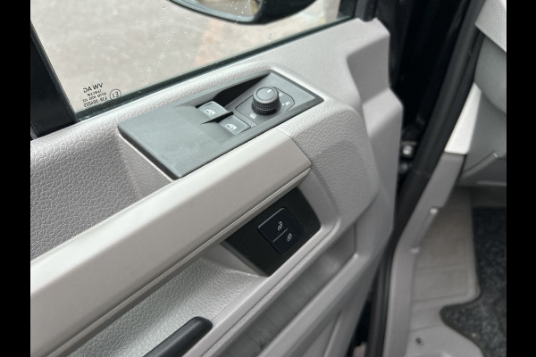 Volkswagen Crafter 35 2.0 TDI L3H2 (L2H1) Black ED. /LED/Luchtgev. stoel/camera/
