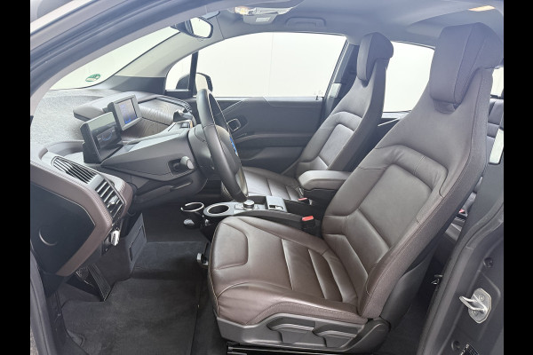 BMW i3 120Ah 42 kWh Warmtepomp Sportpakket Leer Navi Ecc Pdc Tel. Usb 20'LM CruiseControl Stoelverw. KeylessStart Isofix Led Aut.Verlichting Elek.Ramen Comfort pakket